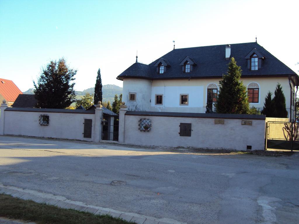 Castle Kastiel Kotesova 아파트 외부 사진