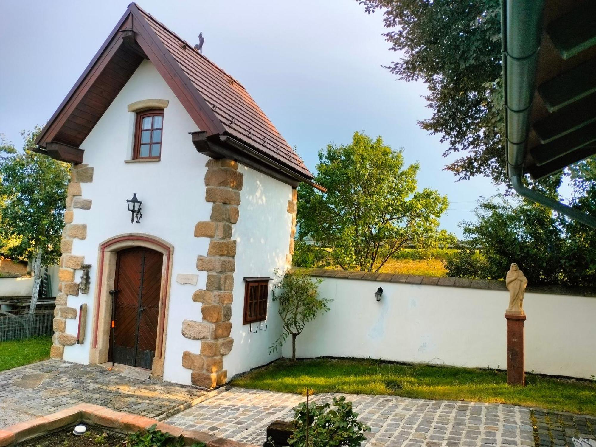 Castle Kastiel Kotesova 아파트 외부 사진