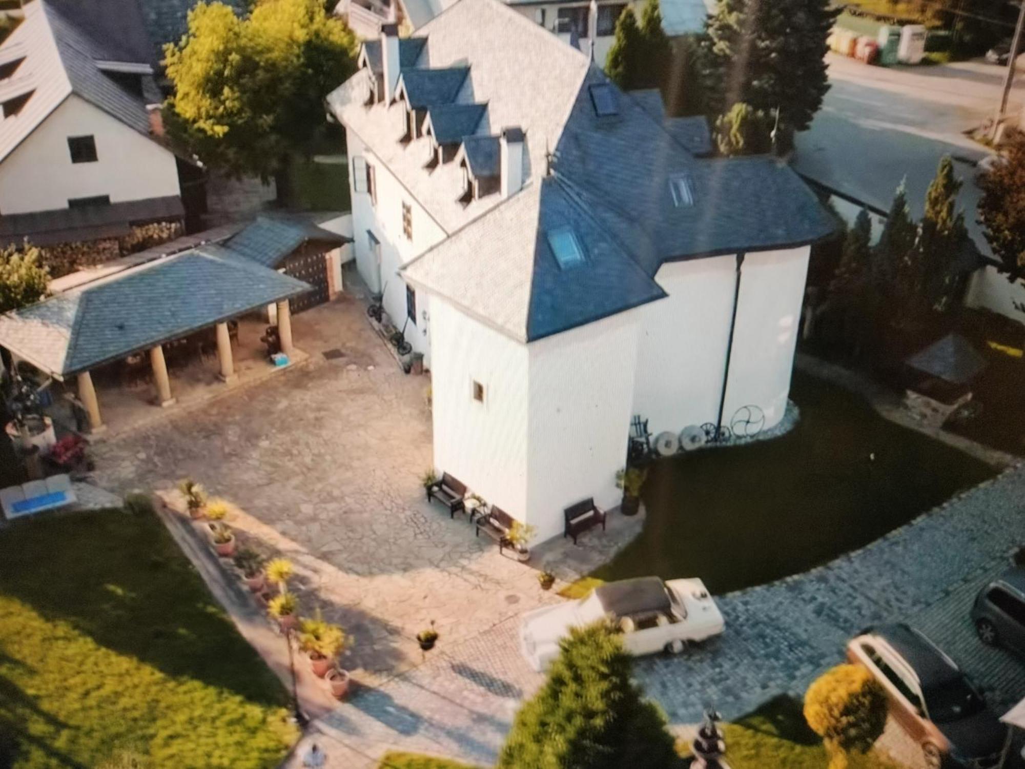 Castle Kastiel Kotesova 아파트 외부 사진